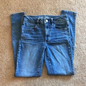 American Eagle high-rise jegging. Size 6 regular.